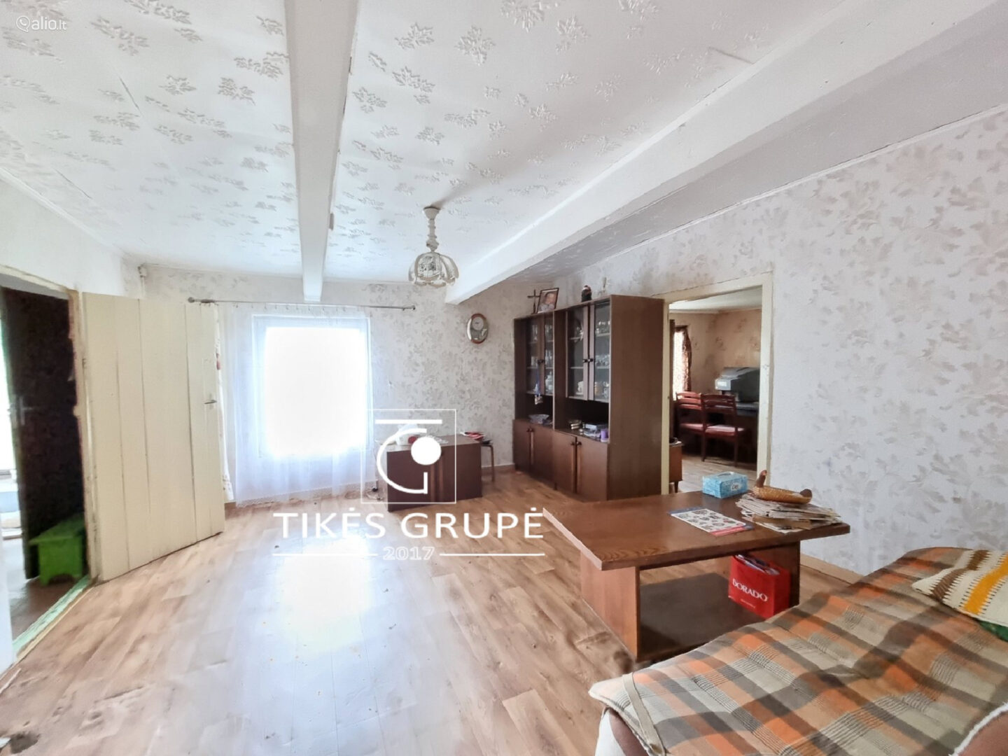 Nuostabiame pamario krašte, 1 km iki Ventės rago ir šalia Šturmų uostelio parduodama namo dalis su 25 arų namų valdos sklypu