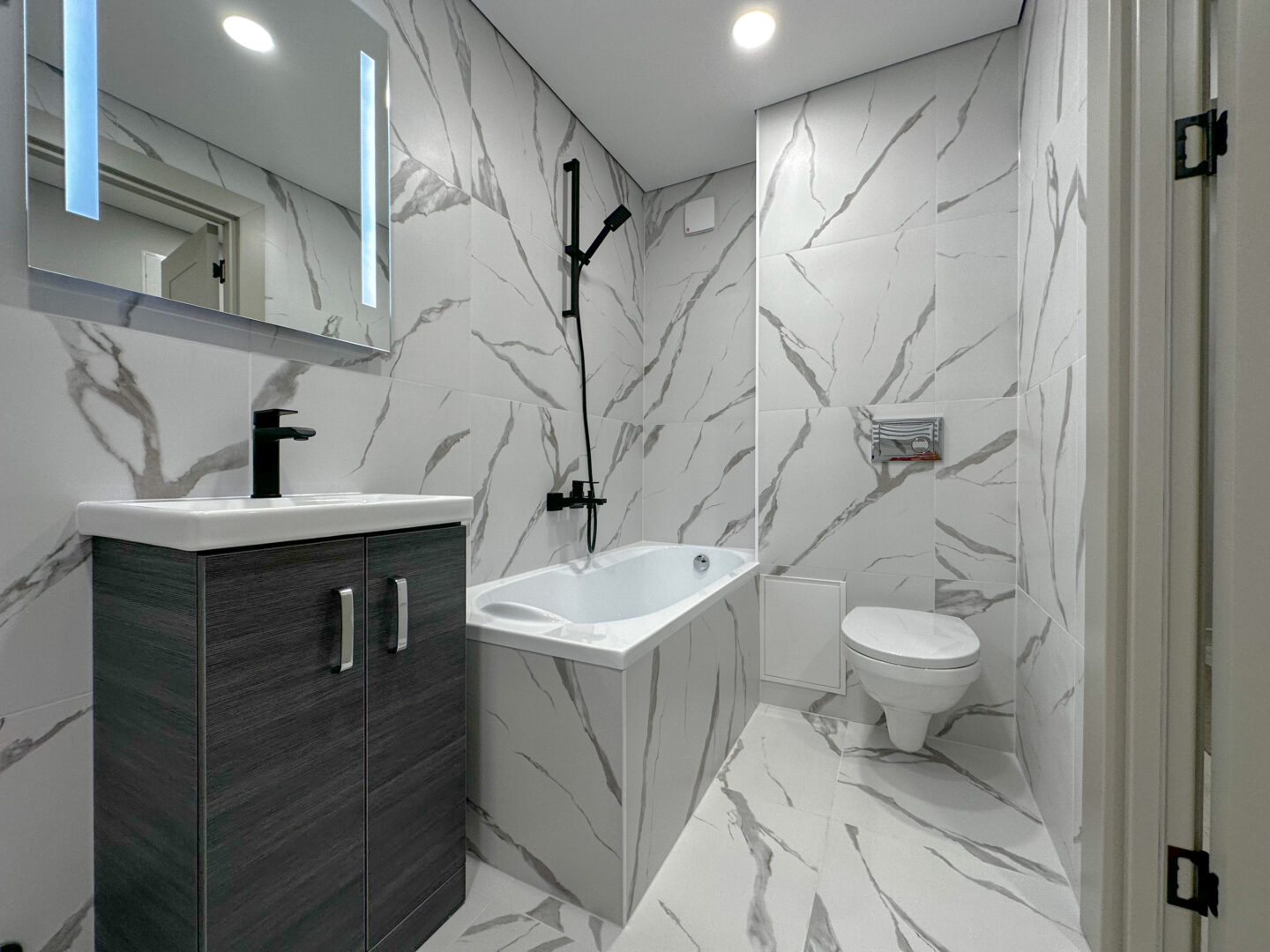 Klaipėda prie senosios perkelos 2 kambarių suremontuotas butas su balkonu