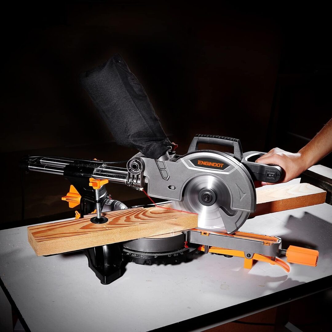 Įstrižinis pjūklas 2000 W 3200/4500 RPM – ENGINDOT (EMS01A)