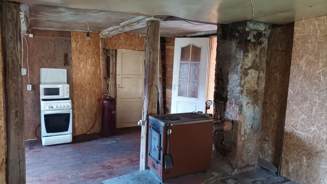 Namas Kupiškio r. Alizava – Biržų g. 20