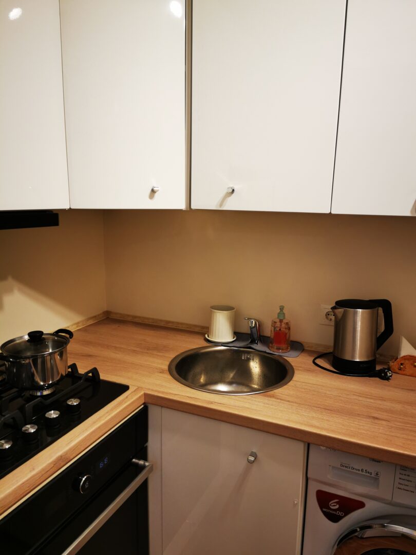 Renovuotame name savininkas nuomoja 3k. butą