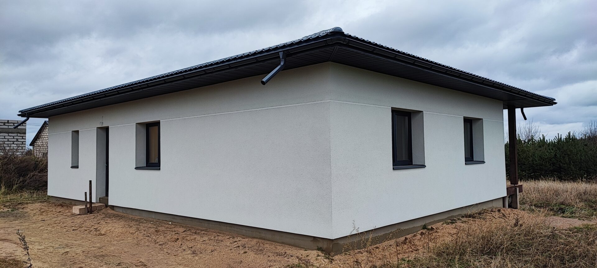 Parduodamas naujos statybos namas