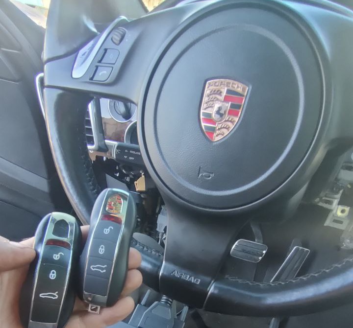 Raktų gamyba ir programavimas