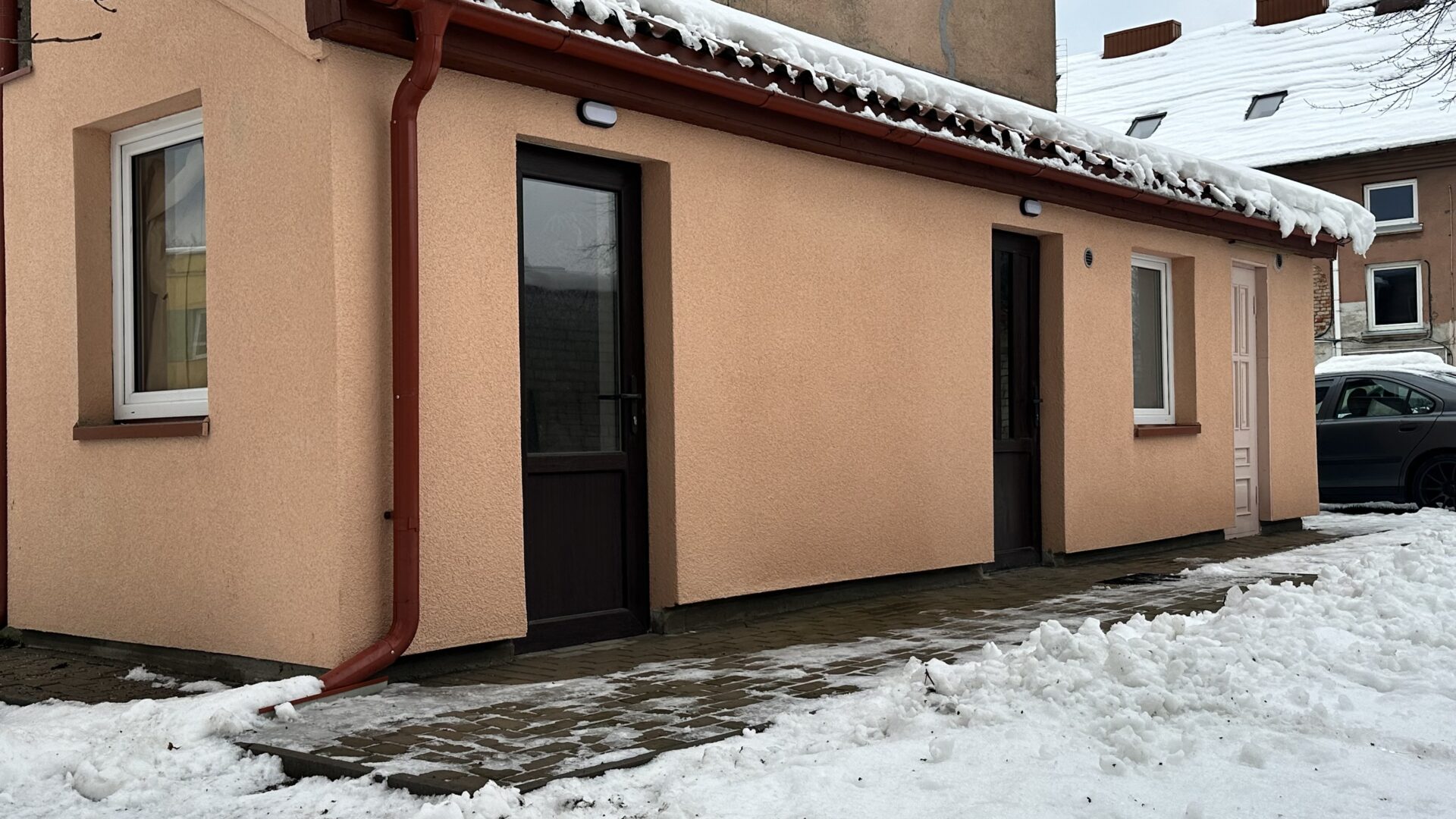 Parduodamas 1,5 kambario butas su atskiru įėjimu