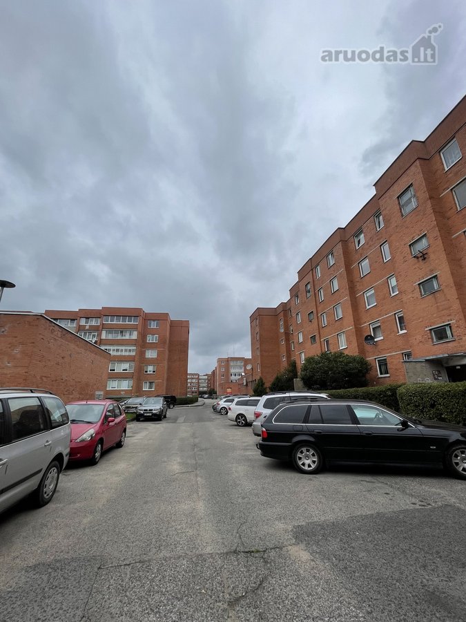 TAIKOS PR. 104, PARDUODAMAS 2 KAMBARIŲ BUTAS