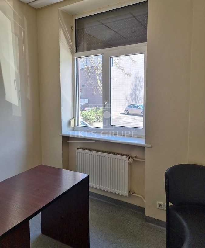 Pačiame Klaipėdos centre, parduodamos administracinės paskirties patalpos.