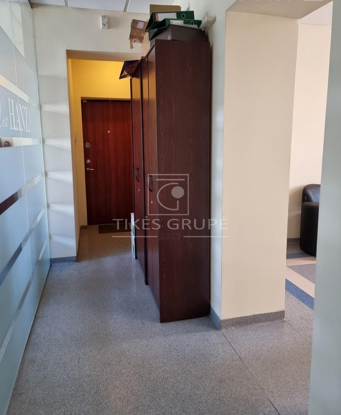 Pačiame Klaipėdos centre, parduodamos administracinės paskirties patalpos.