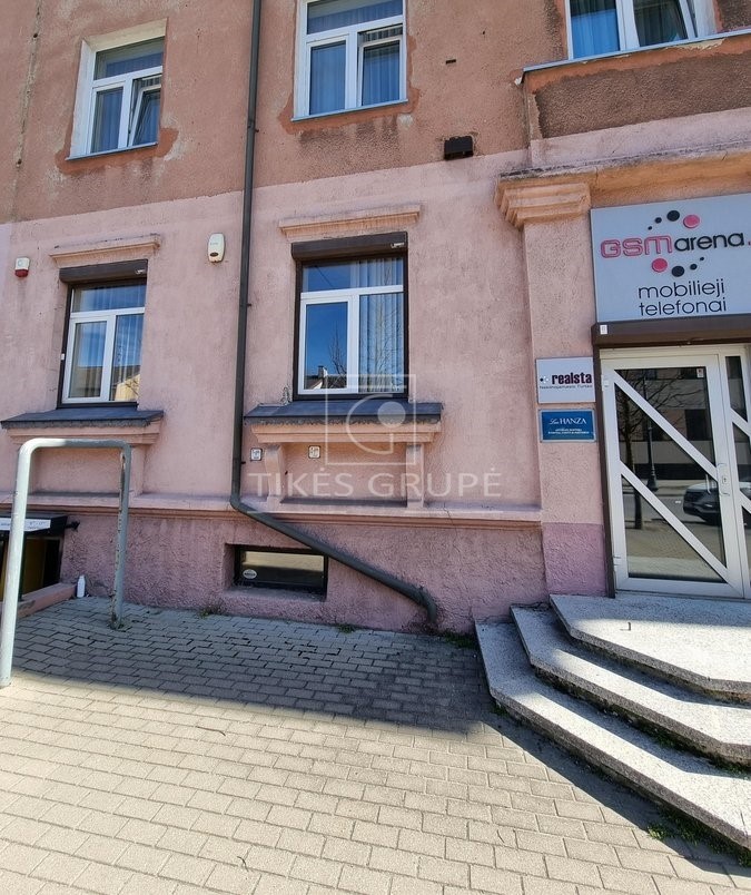 Pačiame Klaipėdos centre, parduodamos administracinės paskirties patalpos.