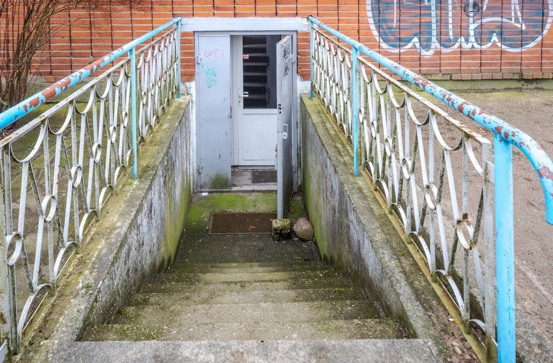 KLAIPĖDOJE, PARDUODAMOS KOMERCINĖS PASKIRTIES PATALPOS