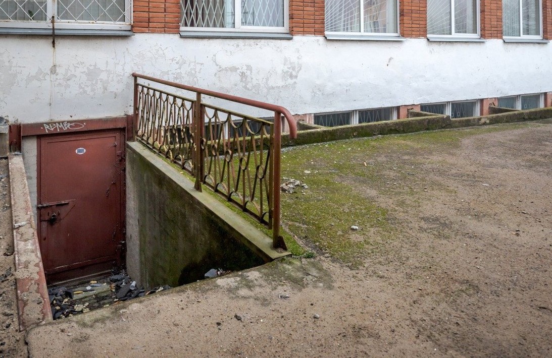 KLAIPĖDOJE, PARDUODAMOS KOMERCINĖS PASKIRTIES PATALPOS