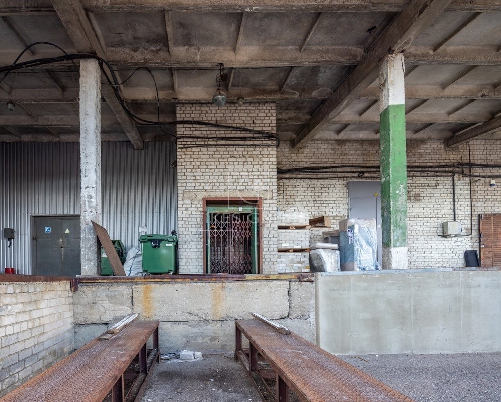 Klaipėdoje parduodamos erdvios patalpos