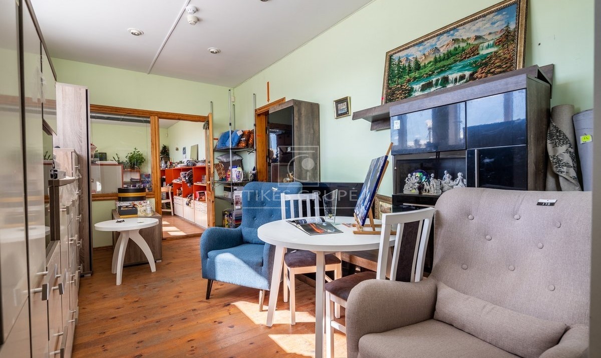 Klaipėdoje parduodamos erdvios patalpos