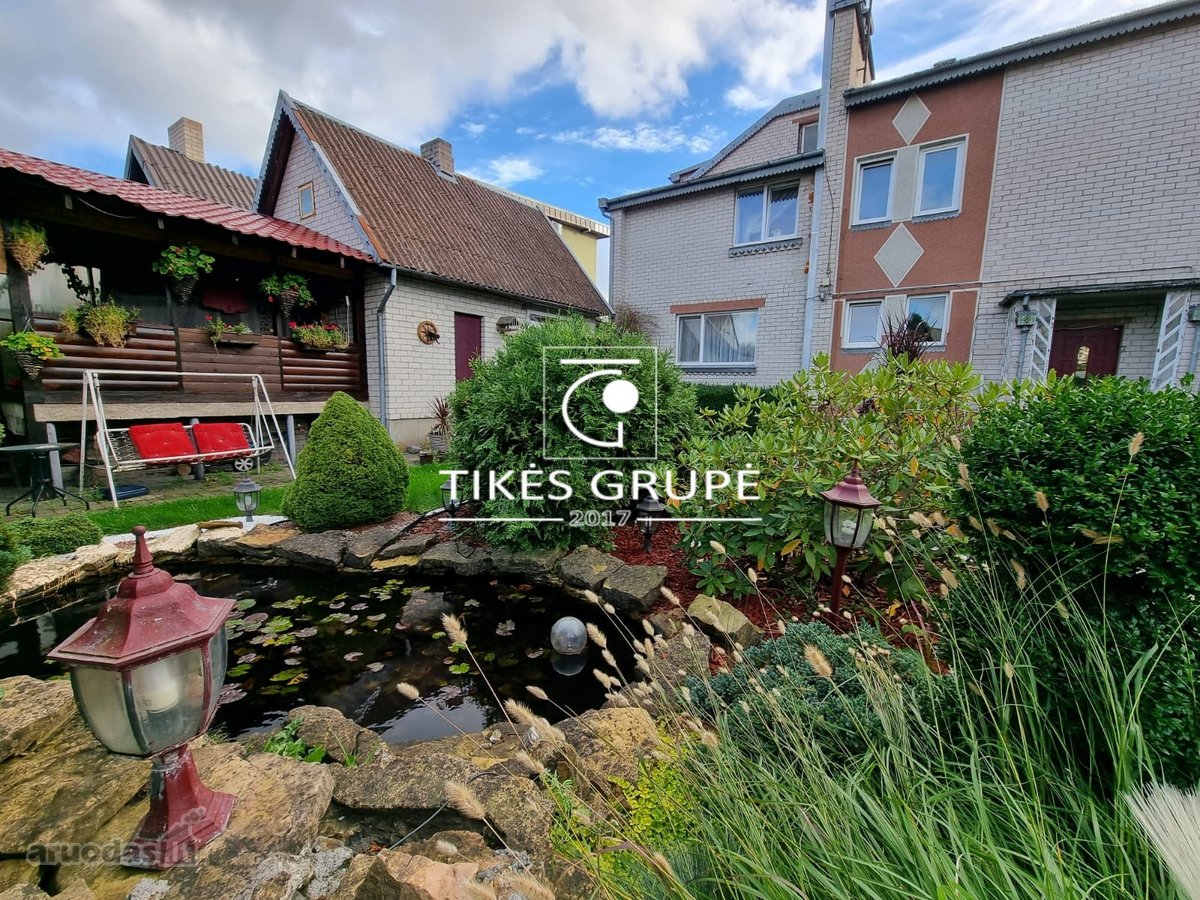 Klaipėdoje, Alytaus g., parduodama namo dalis, 1 namo aukštas 80 kv.m.,