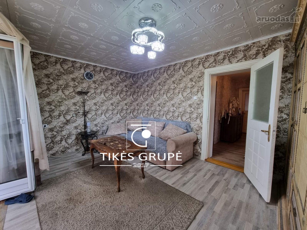 Klaipėdoje, parduodamas erdvus 140 kv.m., butas per du aukštus.