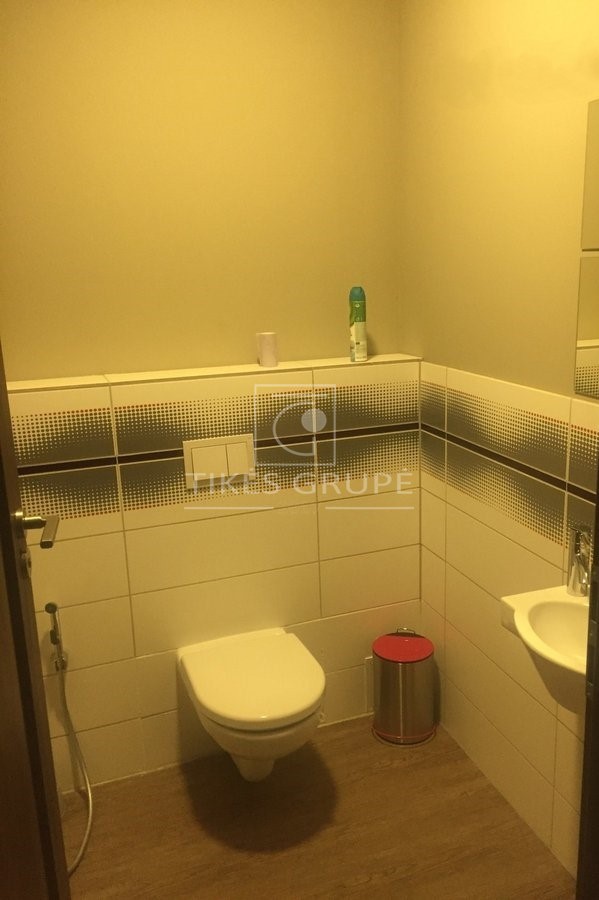 KLAIPĖDOS CENTRE TILŽĖS G. PARDUODAMOS ĮRENGTOS PATALPOS