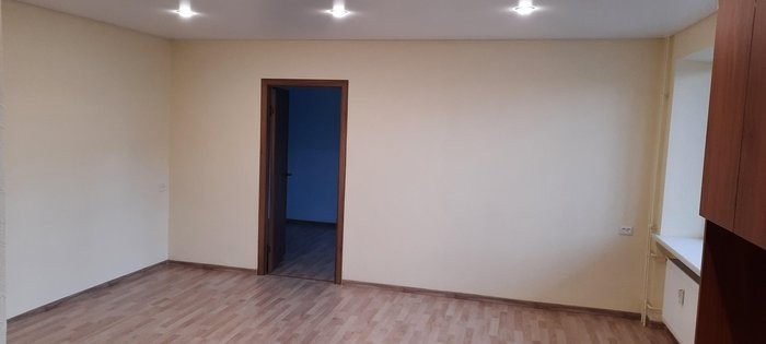 Renovuotame name 2 kambarių butas Švyturio gatvėje.