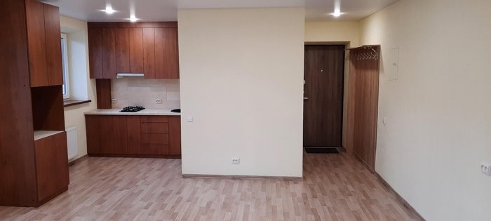 Renovuotame name 2 kambarių butas Švyturio gatvėje.