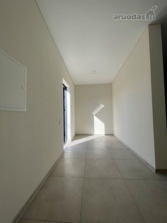 Klaipėdos raj. Dercekliuose, parduodamas naujai statomas 76 kv.m. gyvenamas namas su 6 arų žemės sklypu.