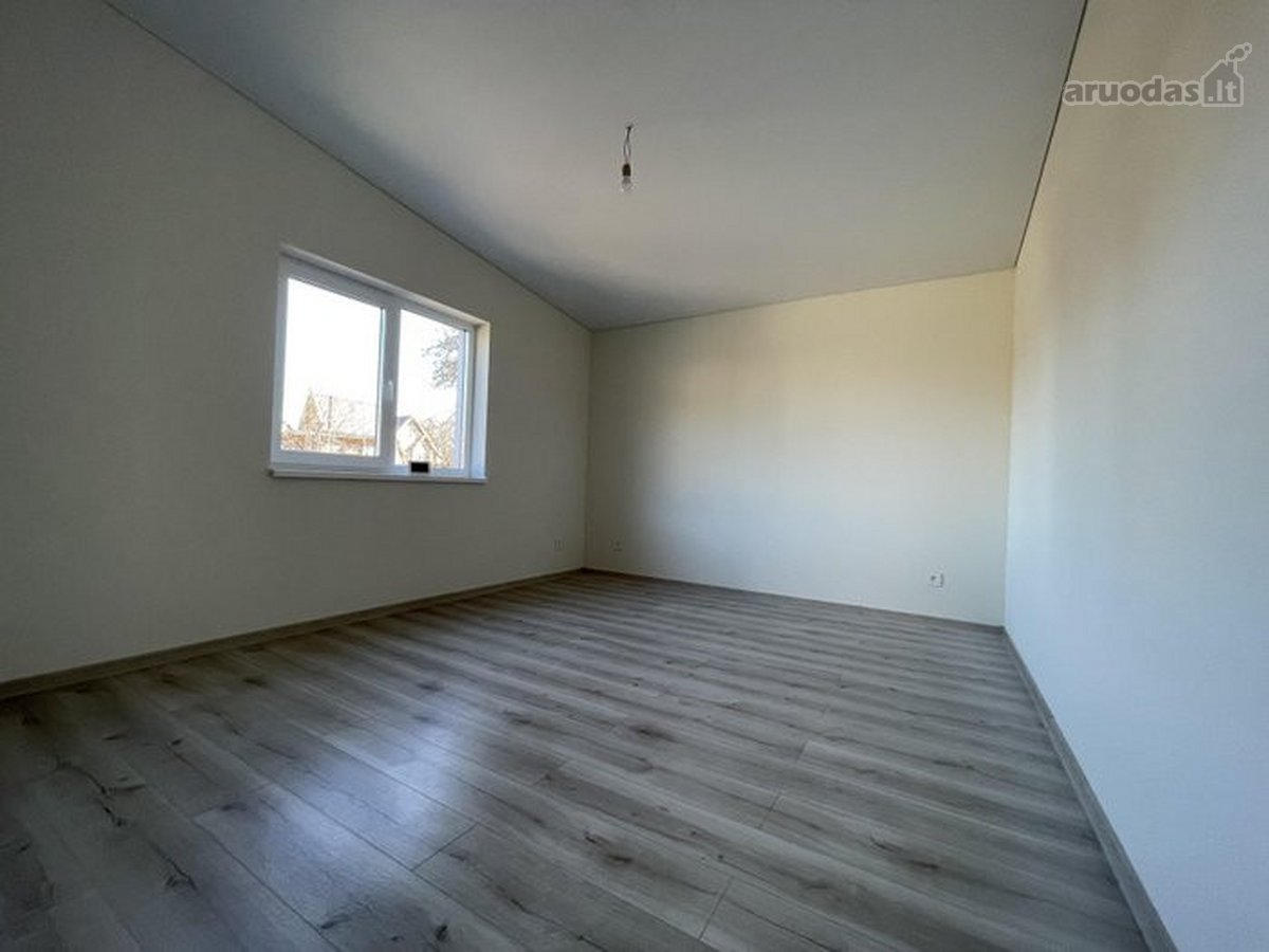 Klaipėdos raj. Dercekliuose, parduodamas naujai statomas 76 kv.m. gyvenamas namas su 6 arų žemės sklypu.