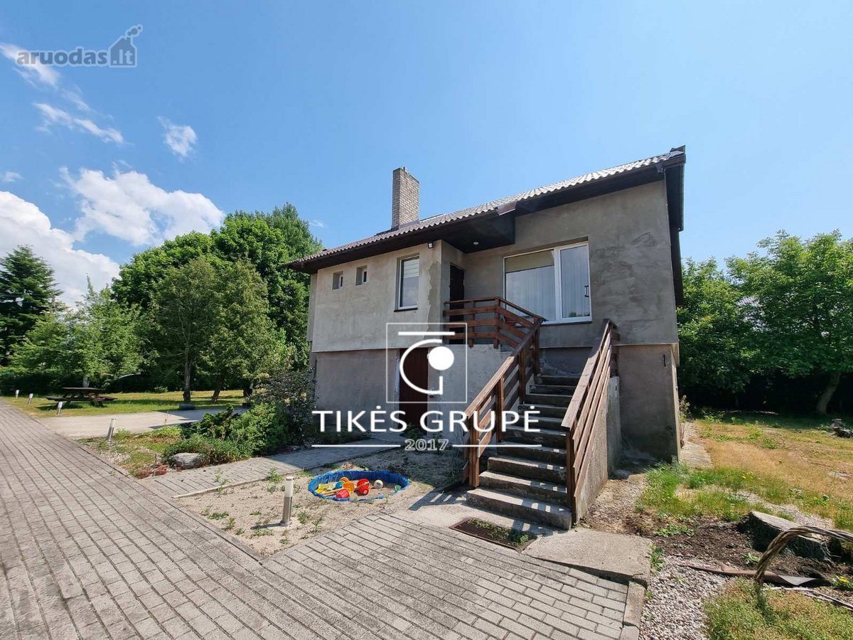 Drevernoje, parduodamas namas su dideliu sklypu.