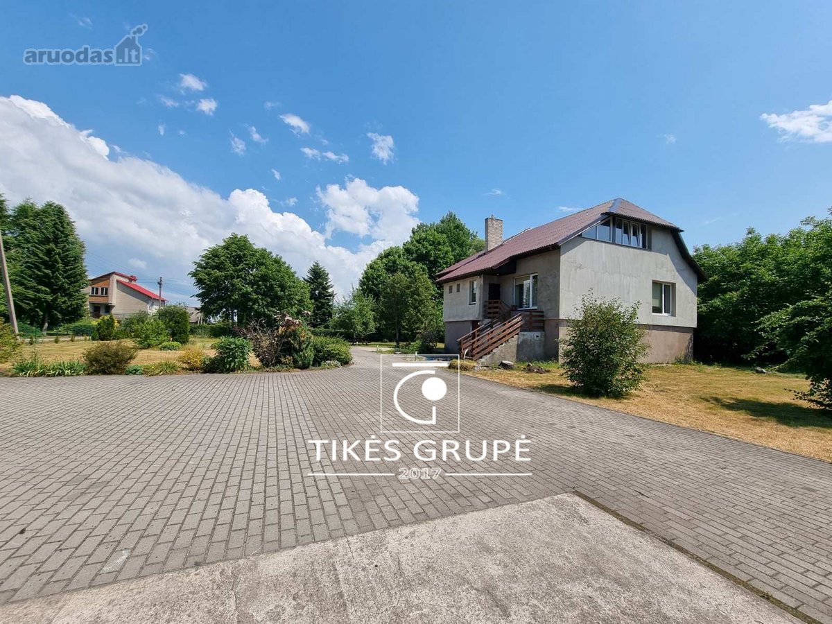 Drevernoje, parduodamas namas su dideliu sklypu.
