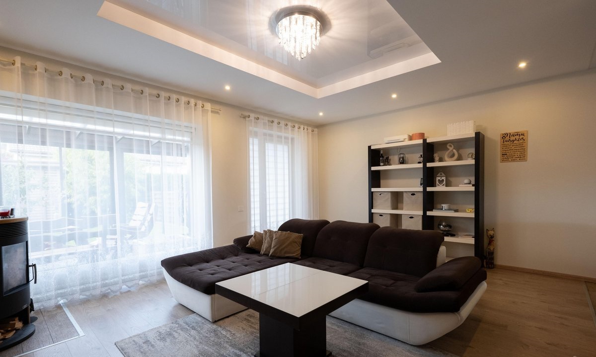 Parduodamas Kotedžas GINDULIUOSE.