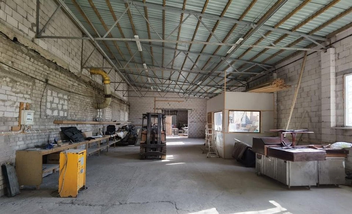 Klaipėdos r. sav., Kalnuvėnų k., parduodamos komercinės patalpos