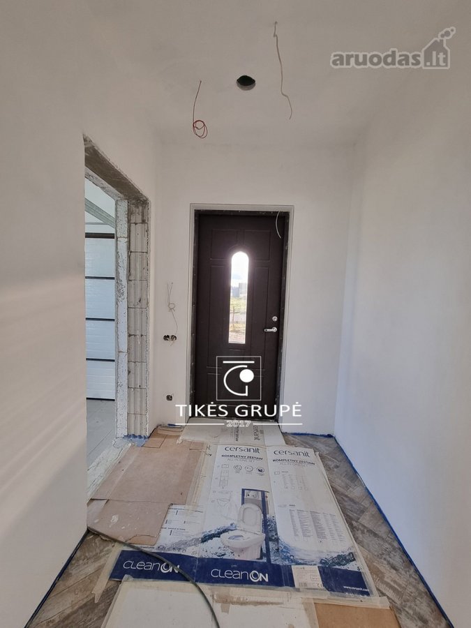 Klaipėdos r., Trušeliuose., parduodamas naujai pastatytas vieno aukšto 150 kv.m namas su garažu. Sklypas 10 arų