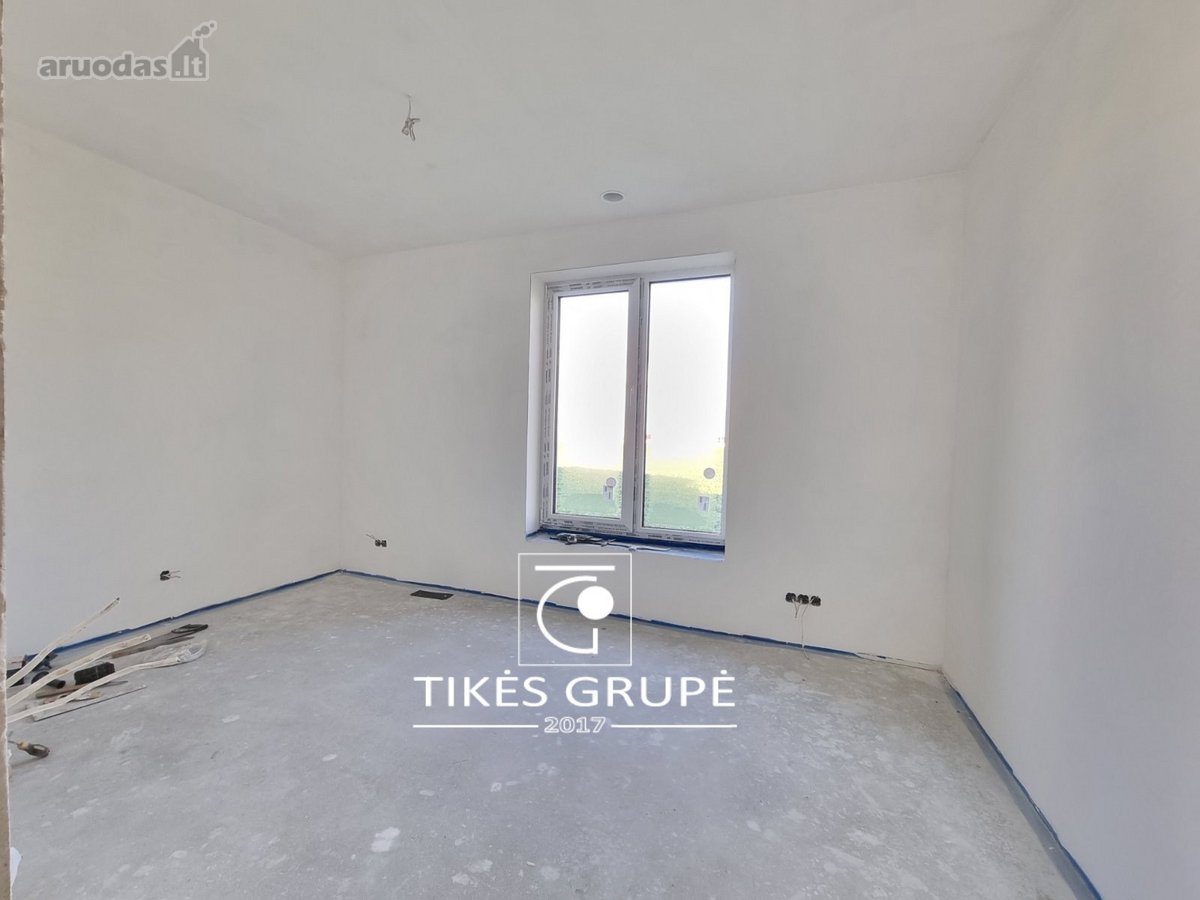 Klaipėdos r., Trušeliuose., parduodamas naujai pastatytas vieno aukšto 150 kv.m namas su garažu. Sklypas 10 arų