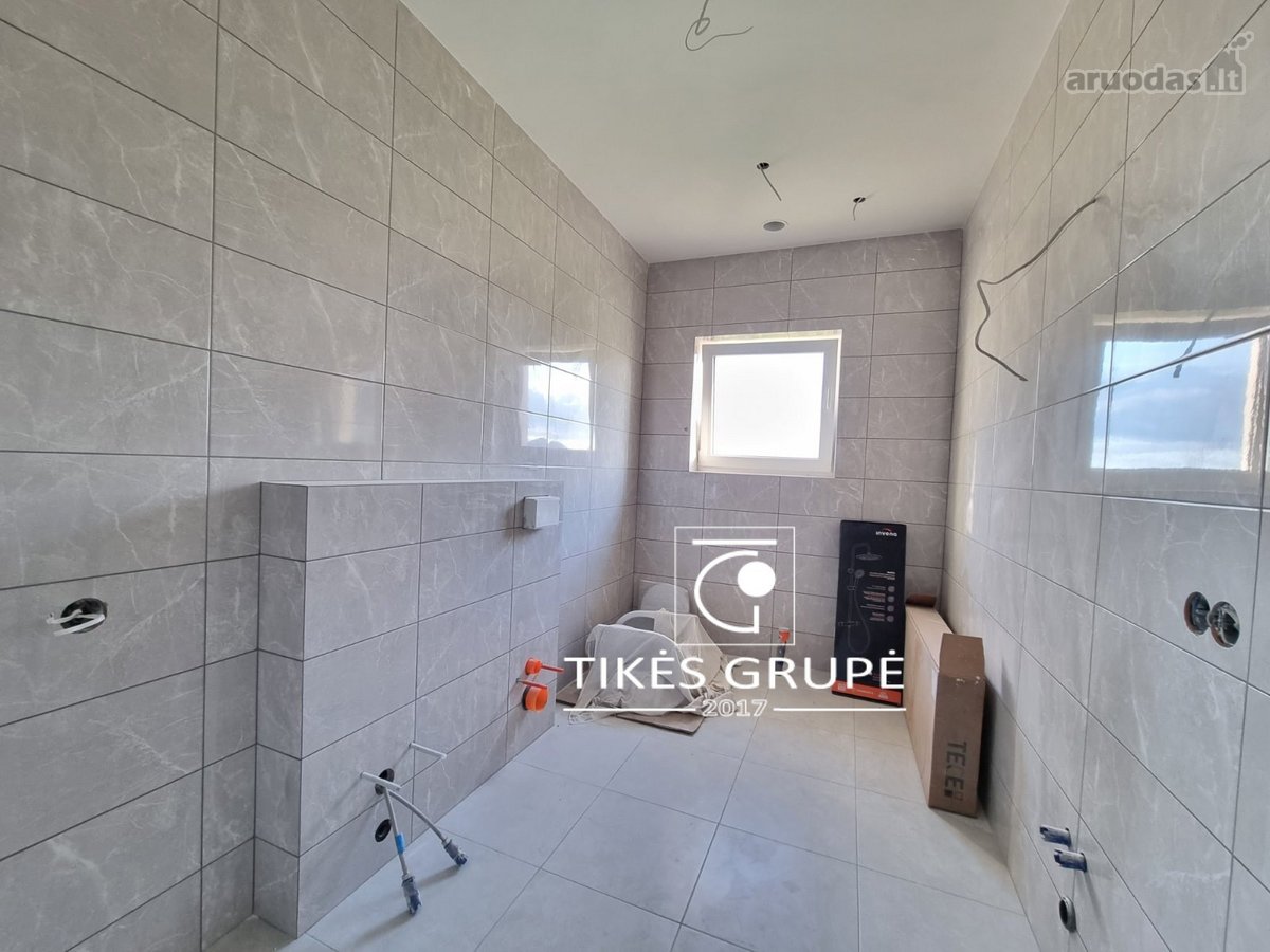 Klaipėdos r., Trušeliuose., parduodamas naujai pastatytas vieno aukšto 150 kv.m namas su garažu. Sklypas 10 arų