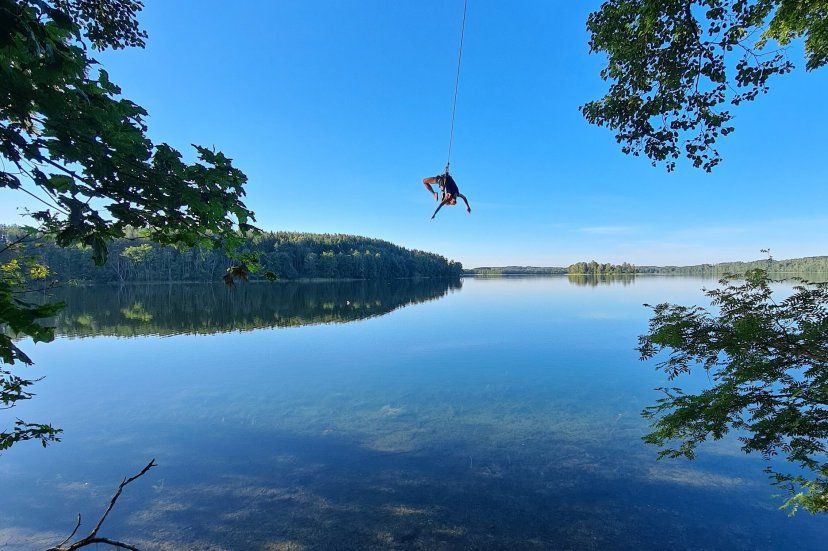 Išskirtinis sklypas su poilsio namu