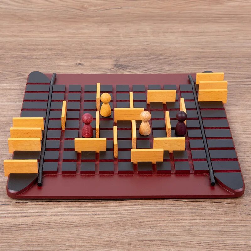 Stalo žaidimas quaridors