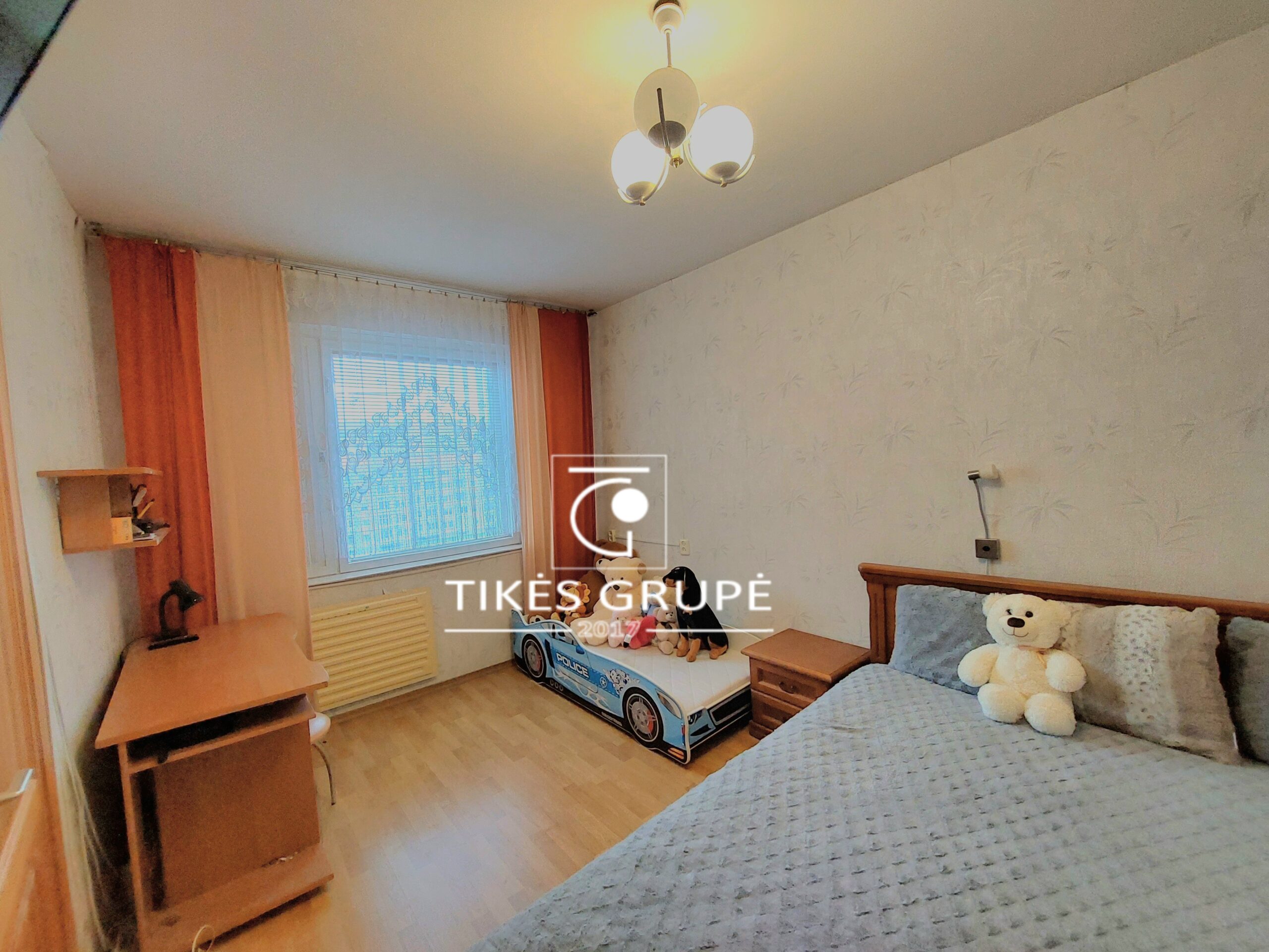 Parduodamas 4k. butas su holu