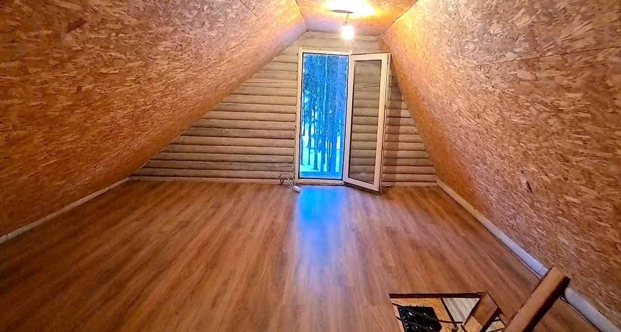 Išskirtinis sklypas su poilsio namu