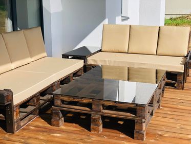 Lauko , terasos baldų , gultų paminkštinimai , lauko užuolaidos , pagalvėlės ir kt.