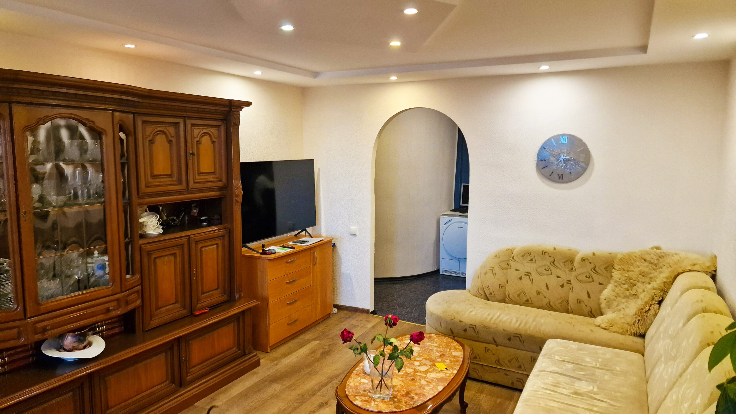 Parduodamas  2 kambarių butas, įrengtas ir sutvarkytas, Panevėžyje