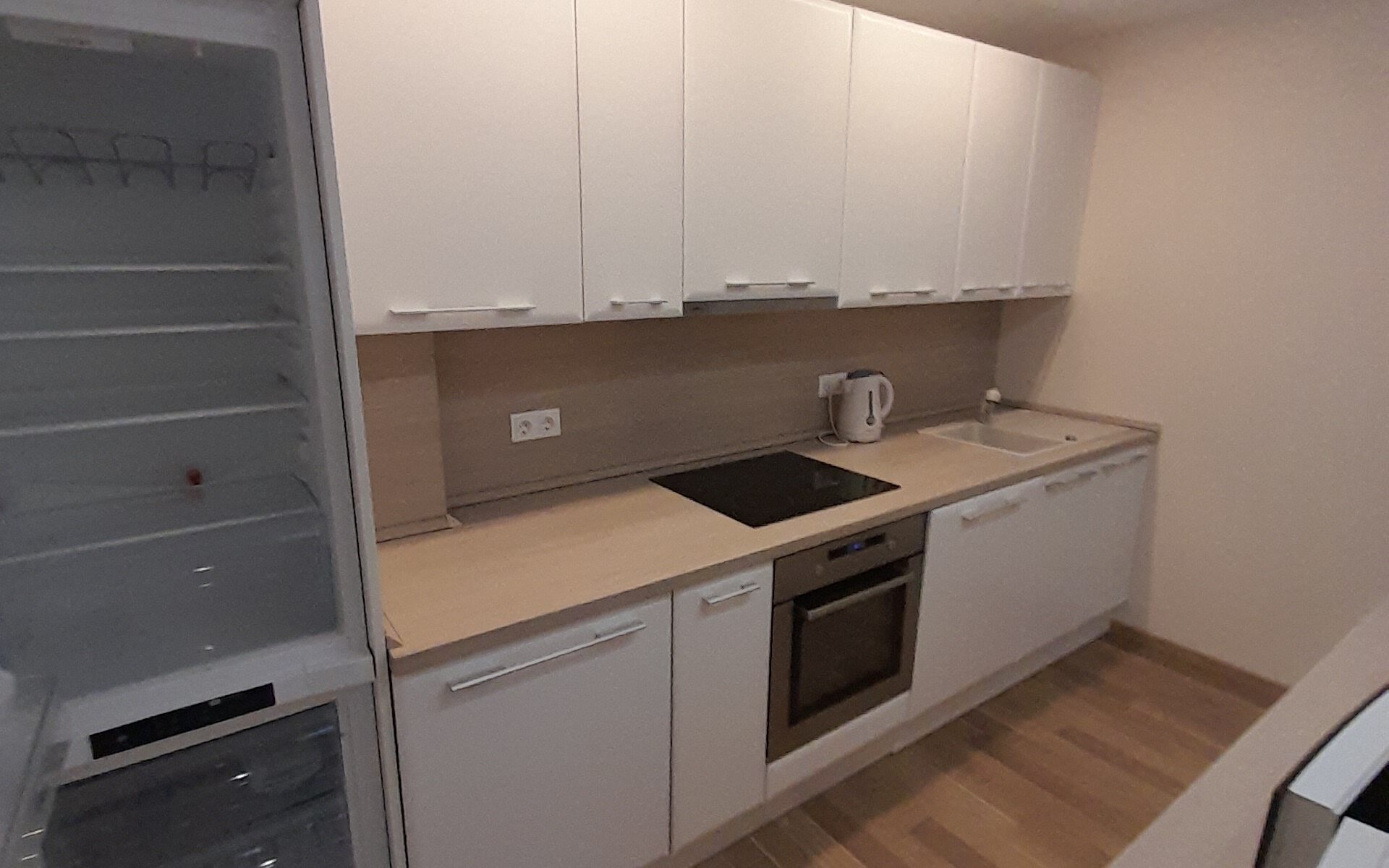 Nuomojamas 82,33 kv.m. 3 k apartamentai Klaipėdos miesto centre