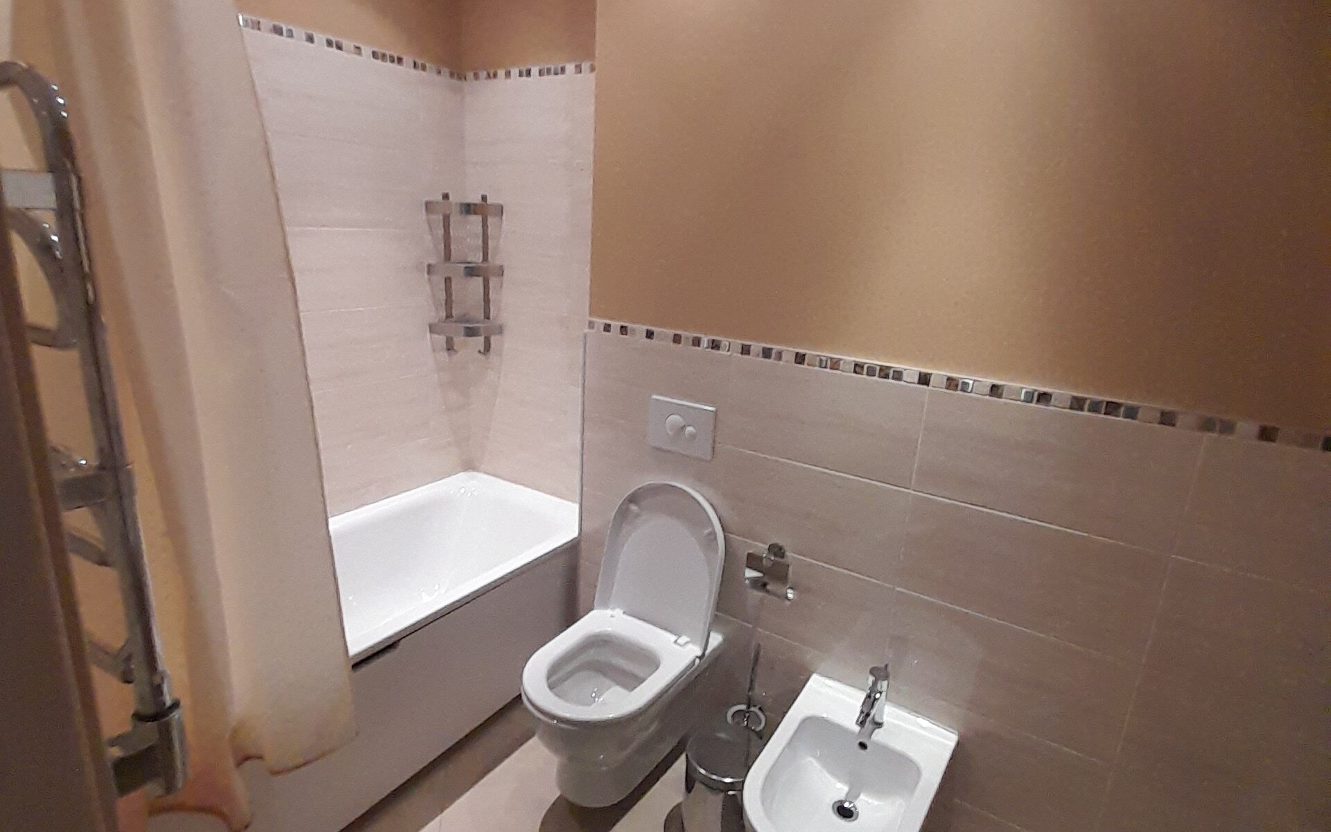 Nuomojamas 82,33 kv.m. 3 k apartamentai Klaipėdos miesto centre