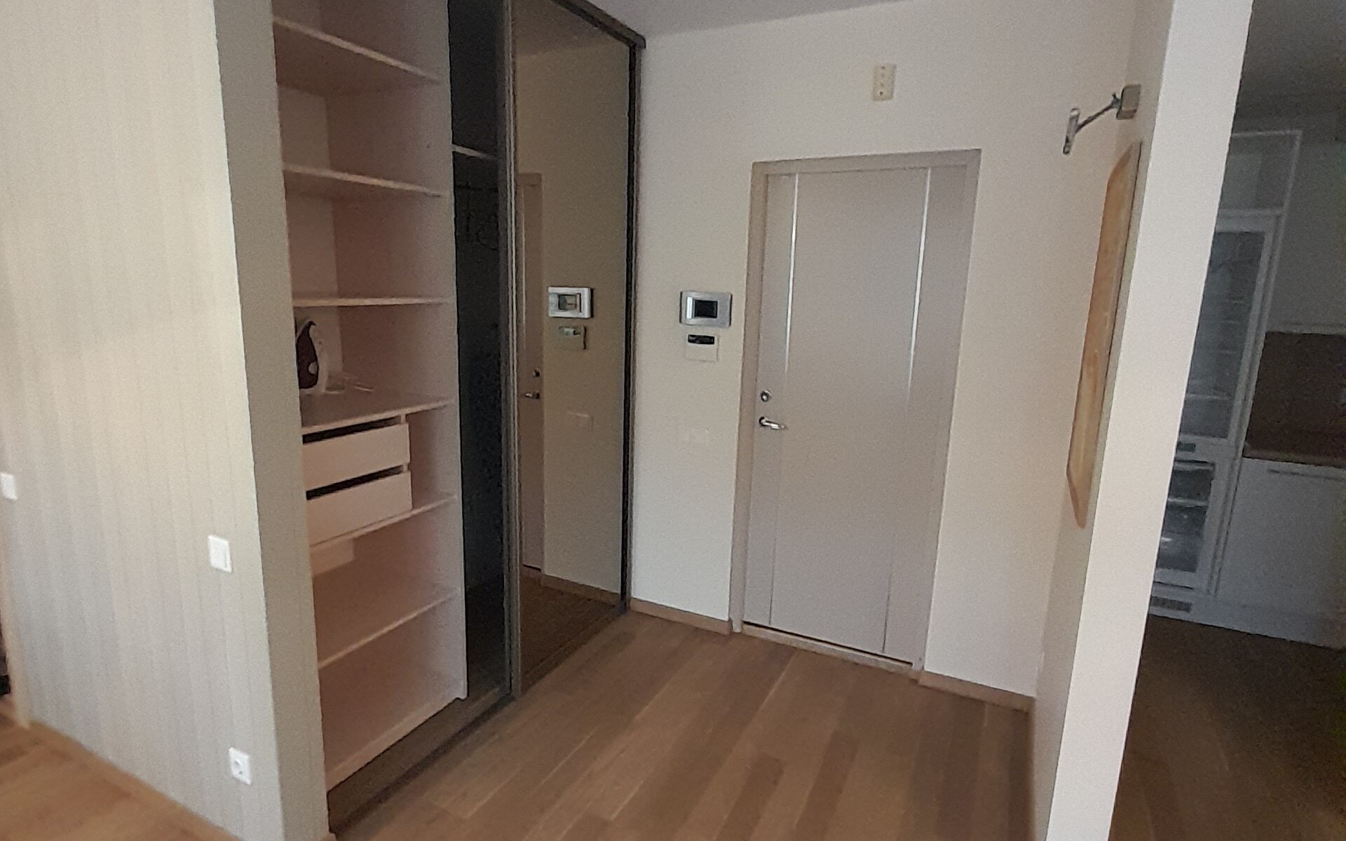 Nuomojamas 82,33 kv.m. 3 k apartamentai Klaipėdos miesto centre
