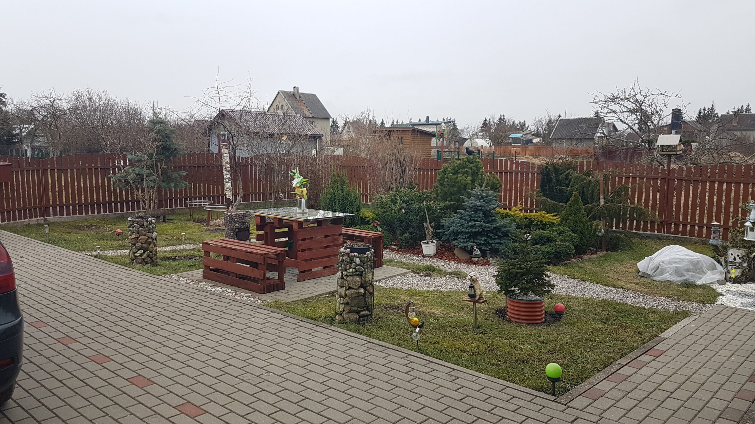 Parduodamas gyvenamasis namas su garažu ir 6 arais žemės