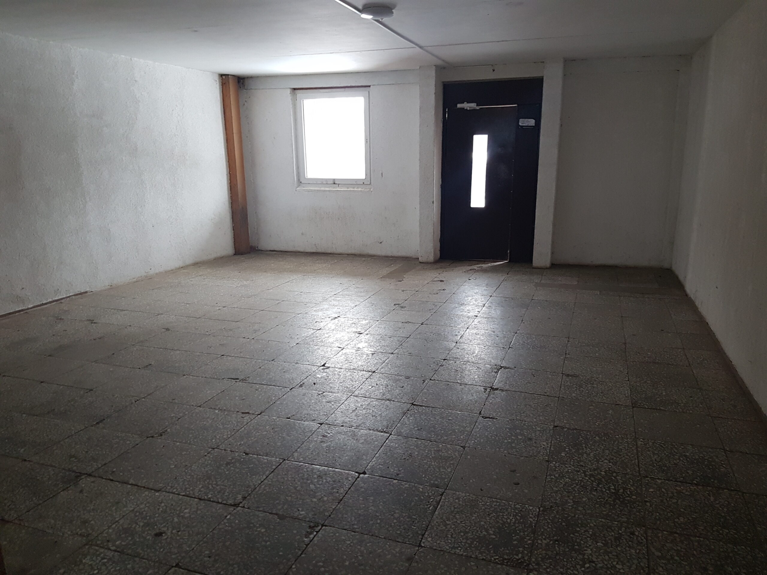 Parduodamas suremontuotas bendrabučio bloko 1 kambarys