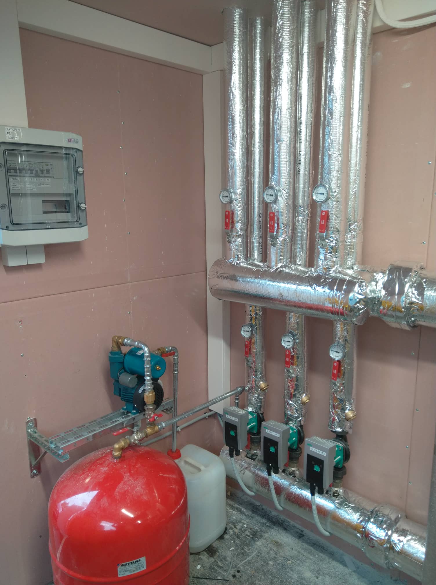 Montuojame Mobilias Katilines