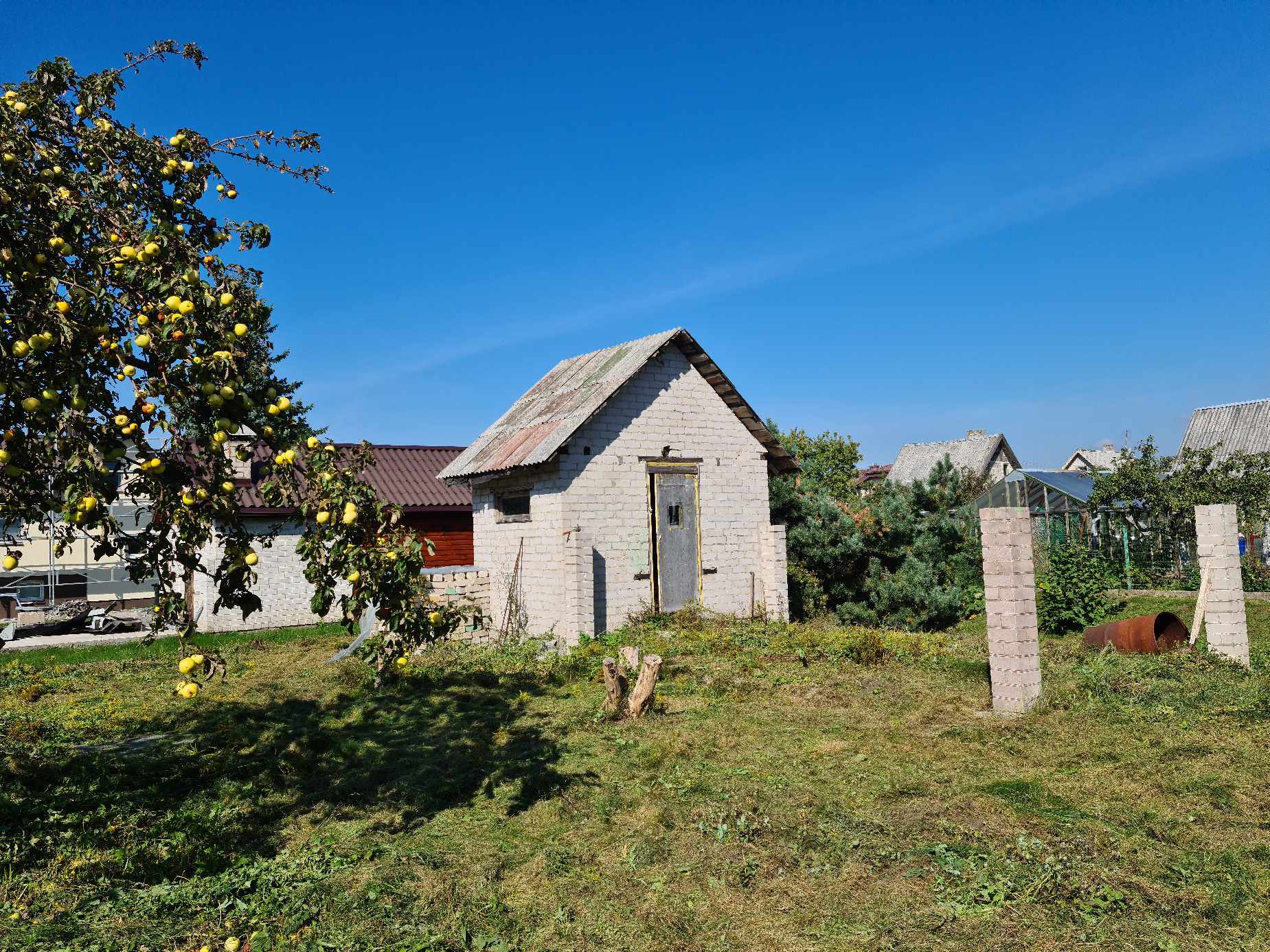 Mūrinis sodo namas “Šernuose”