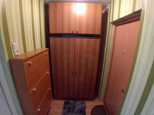 Radviliškio miesto centre parduodamas 1 k. butas