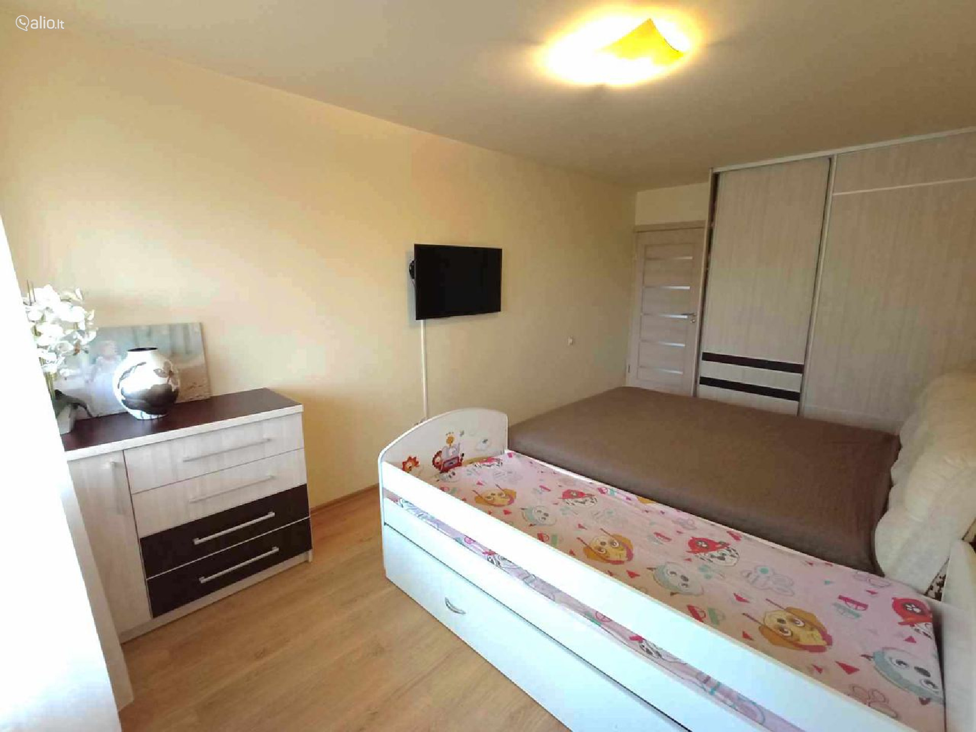 2 KAMB. BUTAS PANEVĖŽYJE, REZERVUOTAS