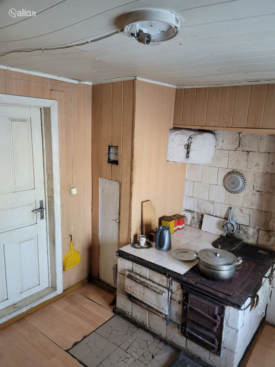 PARDUODAMA GEROS BŪKLĖS SODYBA LAZDIJŲ R. TEIZŲ K.