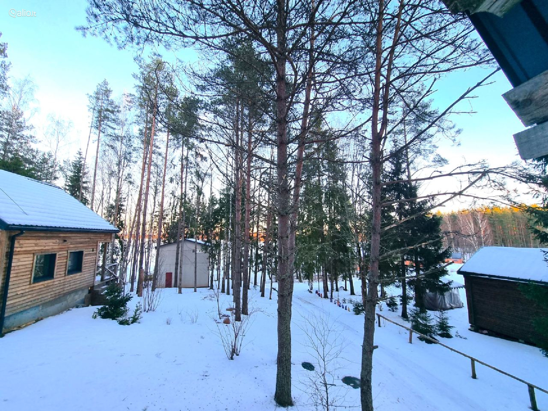 IŠSKIRTINIS SKLYPAS SU POILSIO NAMU ZARASŲ R.