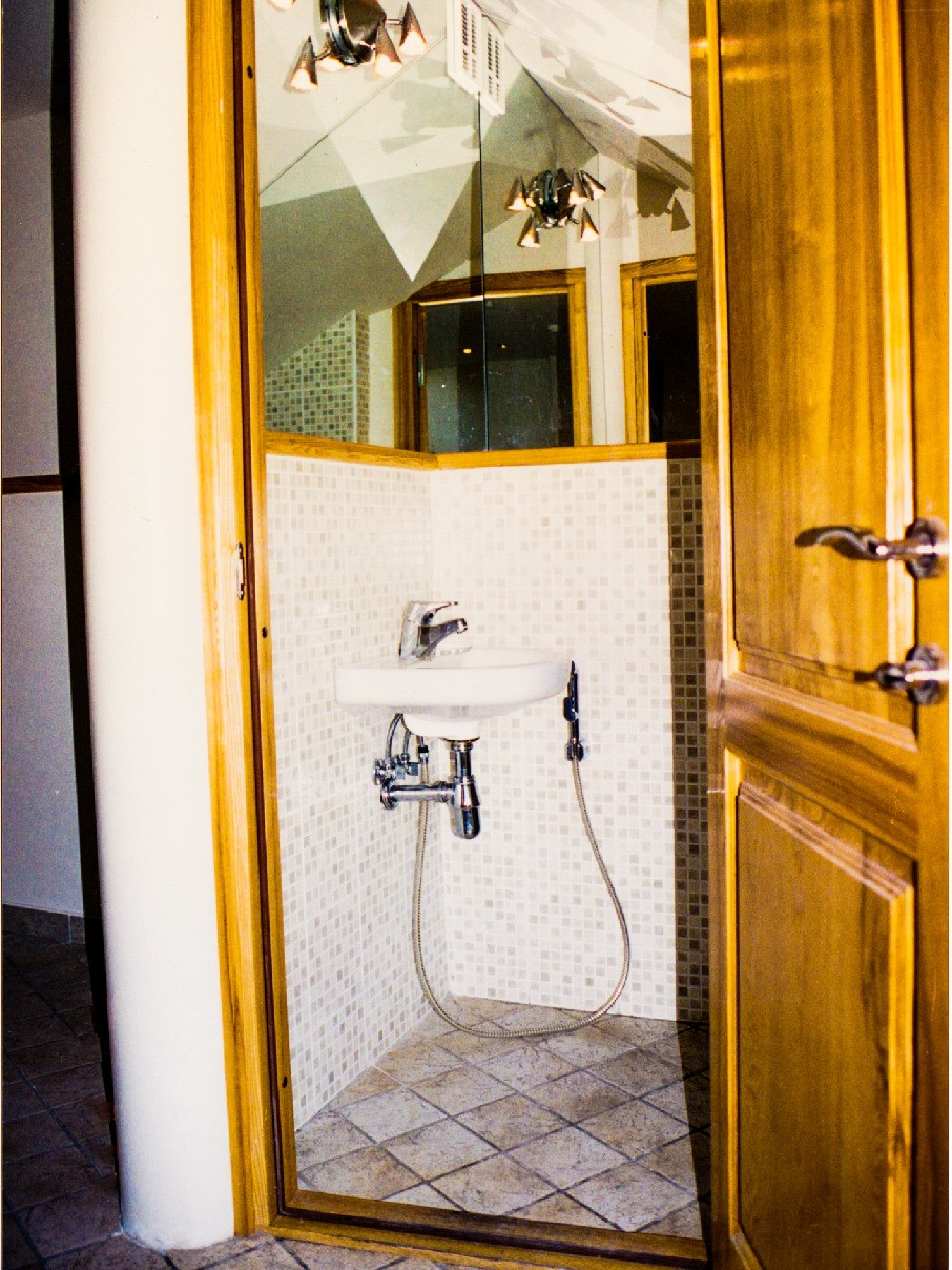 Pačioje Klaipėdos miesto širdyje, Tiltų g. nuomojamos komercinės paskirties patalpos.