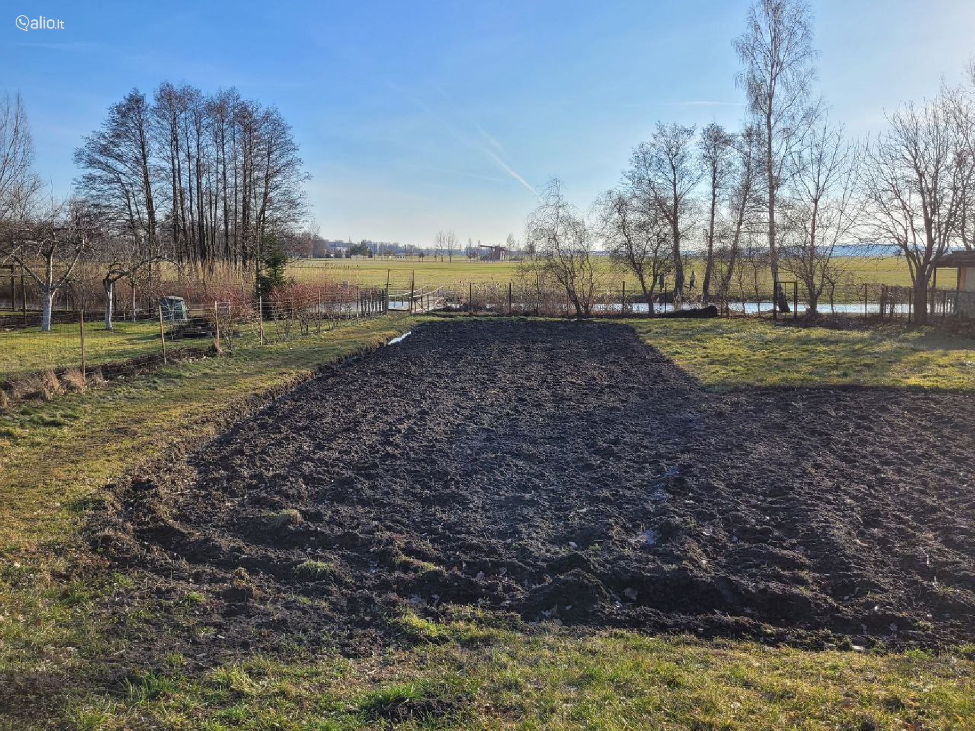 2 K. BUTAS PIRMAME AUKŠTE MARIJAMPOLĖS R. ŠALIA UPĖS