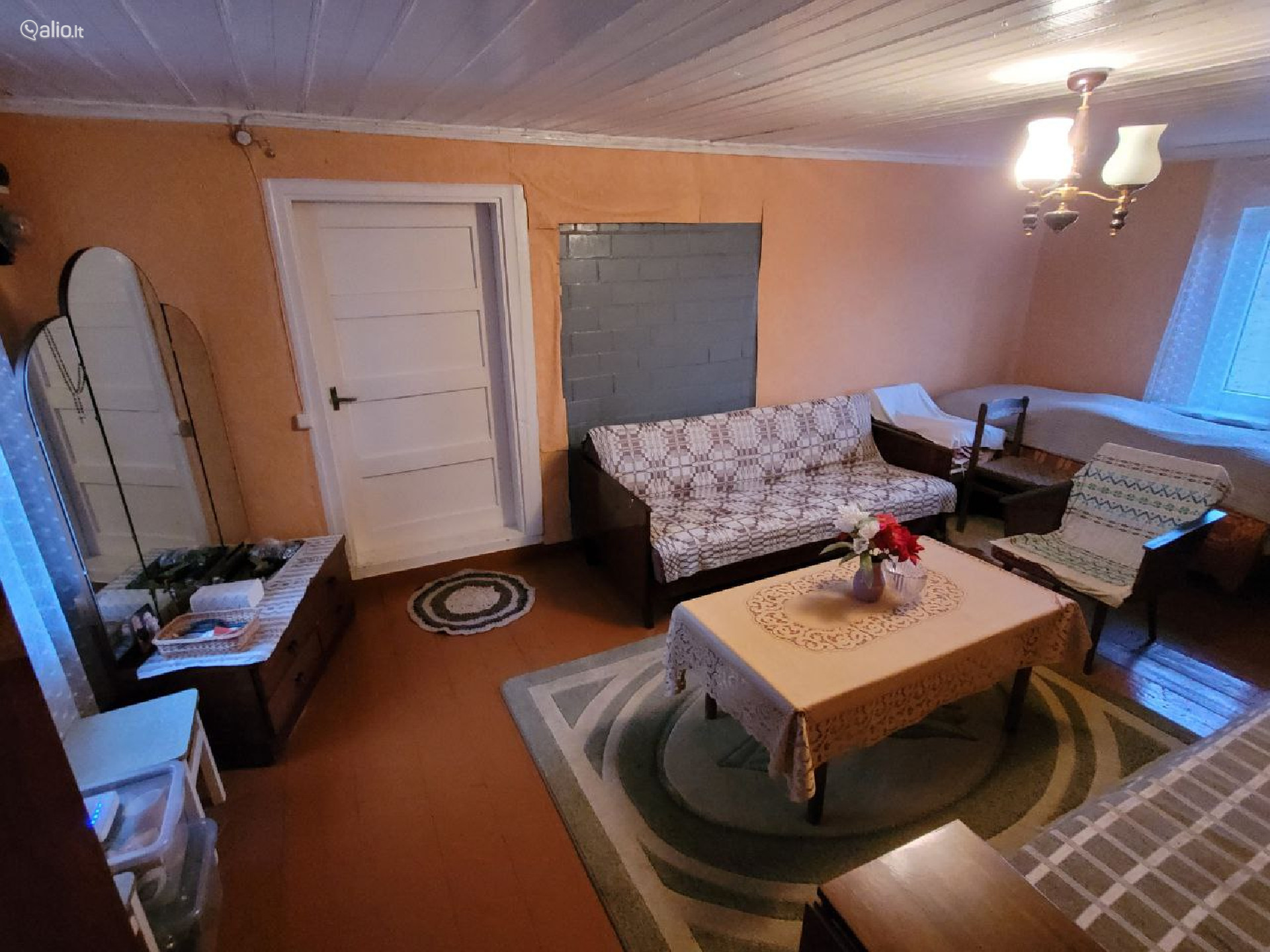 PARDUODAMA SODYBA VIENKIEMYJE LAZDIJŲ R. SAV., STEBULIŲ K.